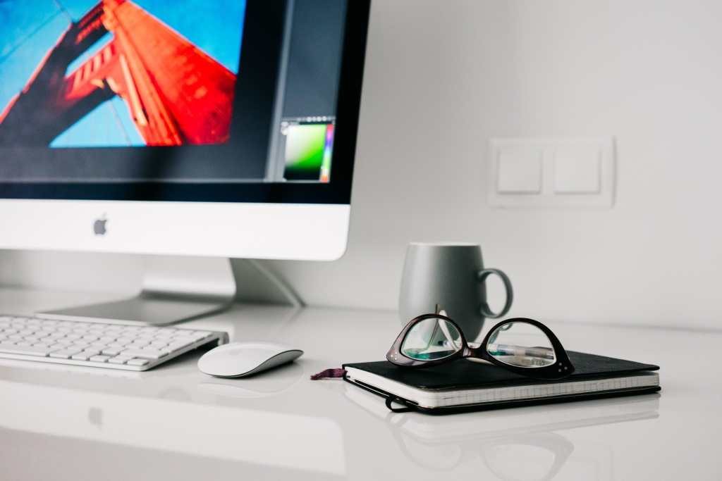 fancycrave1-office-820390.jpg